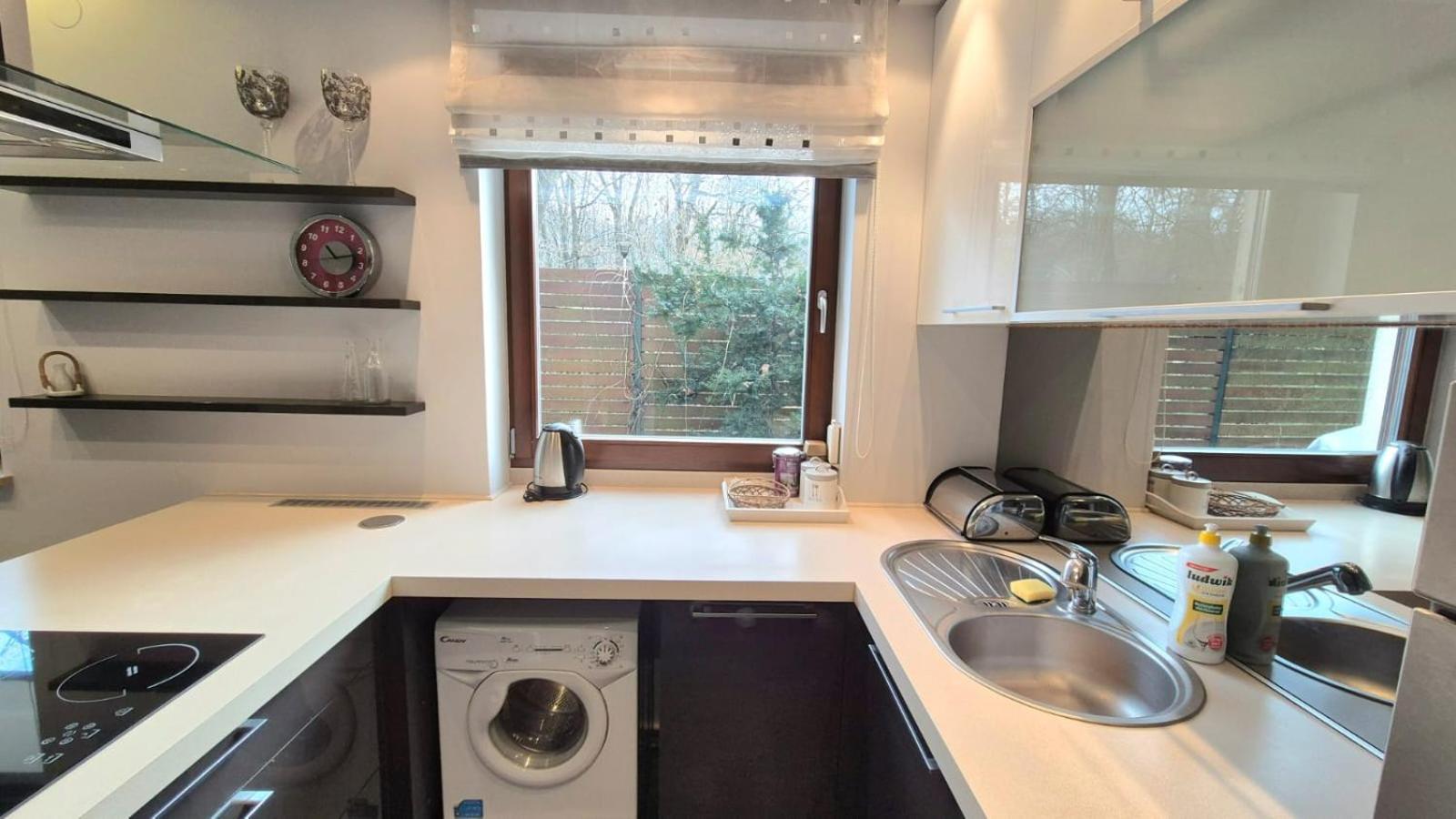 Apartament Z Ogrodem *